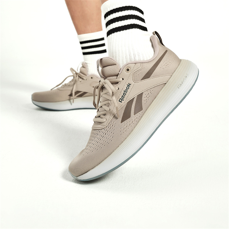 锐步DMX网面软体运动休闲跑鞋