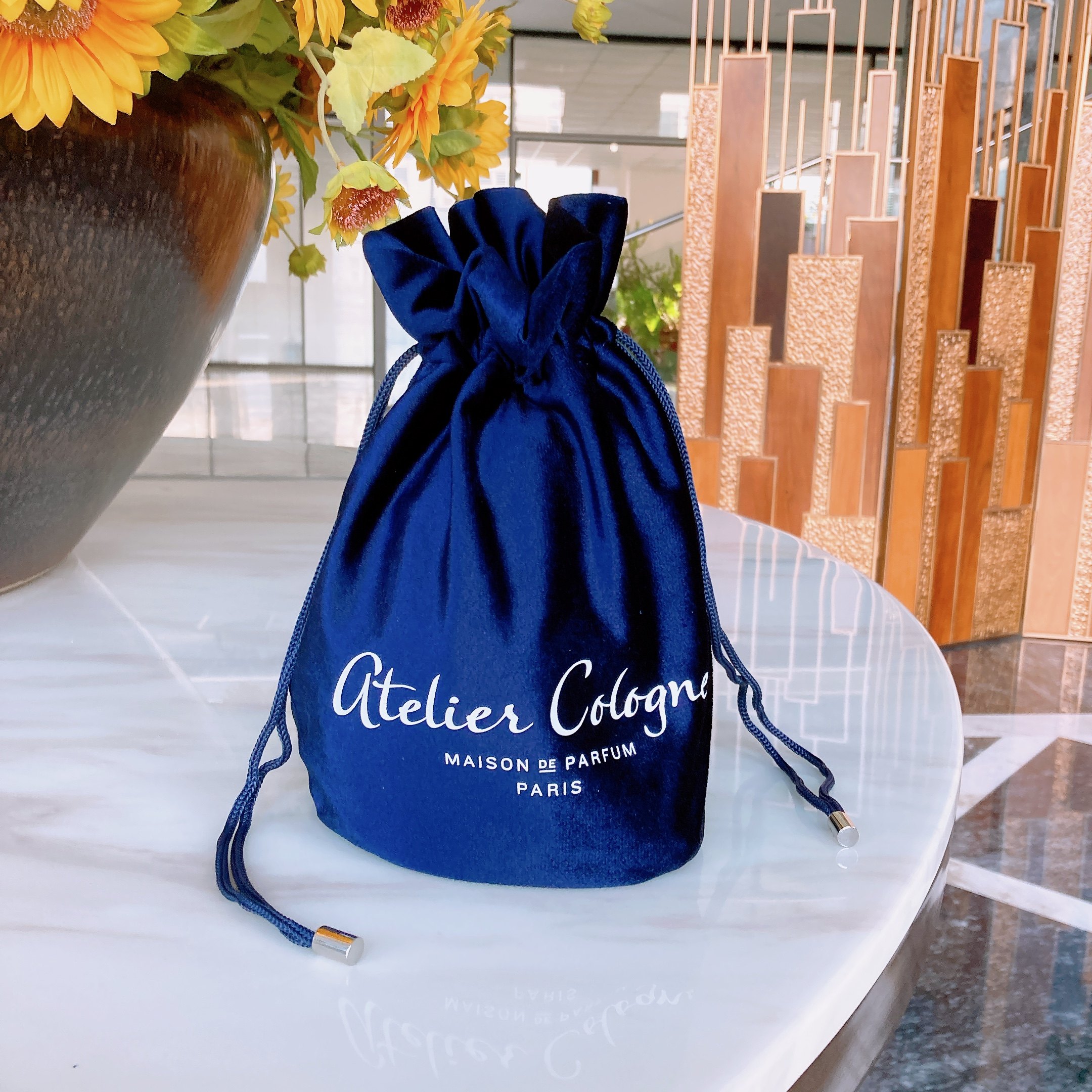 欧珑蓝色抽绳束口绒面圆桶小包包女包收纳包手拿包化妆包,箱包皮具/热销女包/男包,痛包,淘宝优惠券,粉丝福利购,淘宝优惠卷