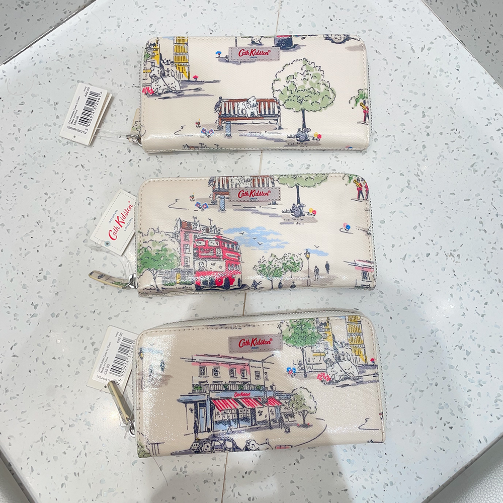 Cath kidston 42英镑 碎花长款防水钱包 拉链手拿包卡包零钱包
