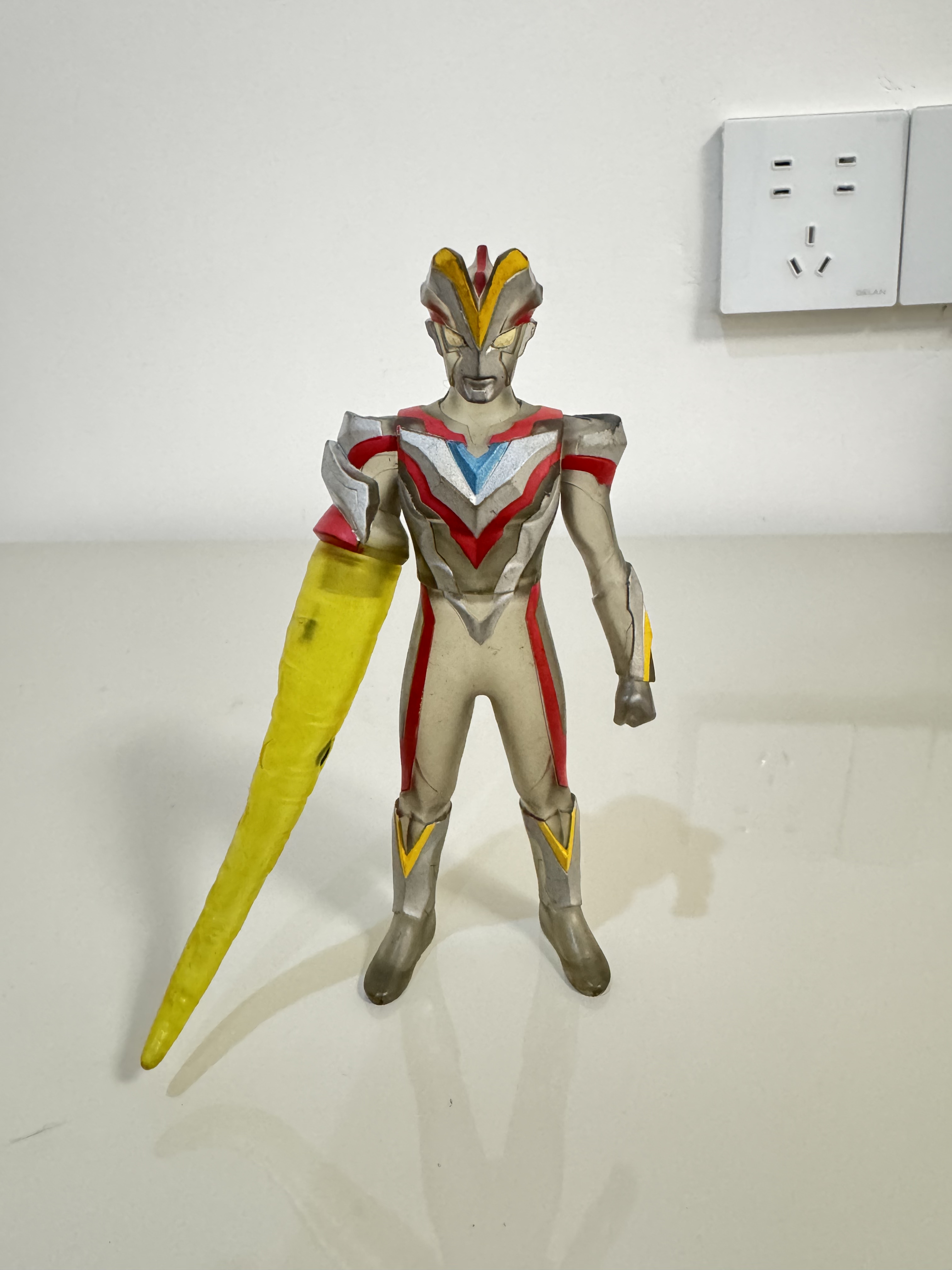 万代日版 维克特利奥特曼EX 艾雷王武装 500软胶日版带火花 现货