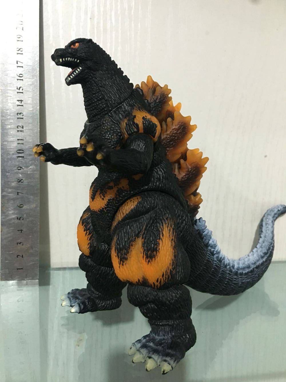 万代模型 哥斯拉系列 软胶 红莲哥斯拉 17cm系列 稀有