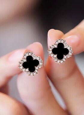 奥特莱斯折扣店撤柜捡漏18K金黑色四叶草镶钻耳钉outlets女耳环