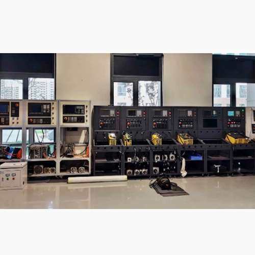 众桦电气控制柜，适合多种工业应用。内含主控单、电源模块及连议