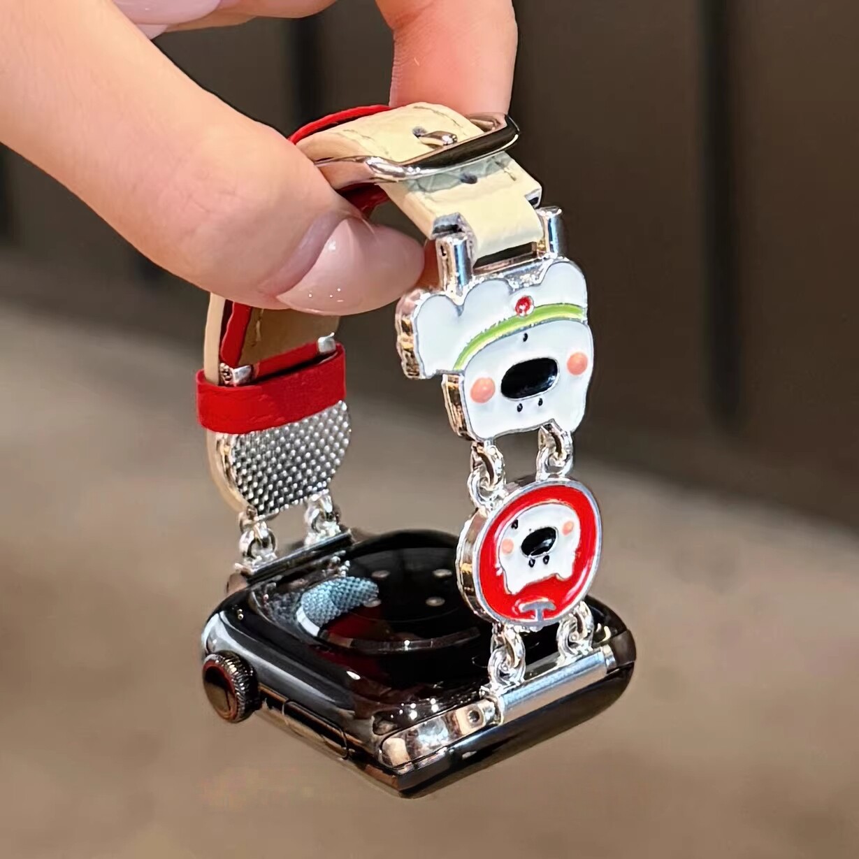 适用苹果applewatch番茄小狗金属表带皮带iwatchs11/10/9/se表带图片