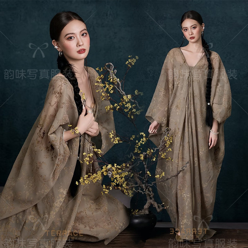 2026新款影楼写真主题复古油画中式禅意冷风个人艺术拍照摄影服装