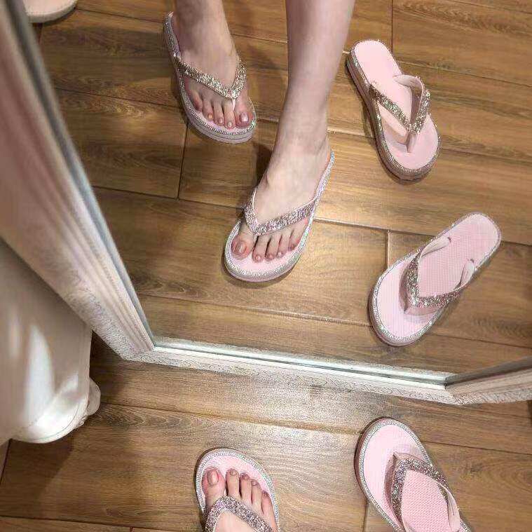 女夏闪钻防滑不累脚沙滩人字拖
