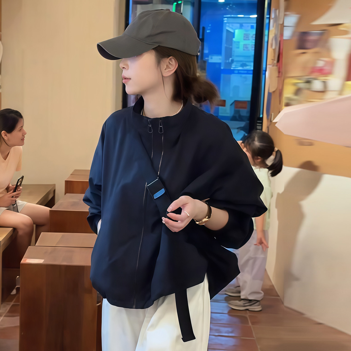 休闲时尚短款棒球服外套