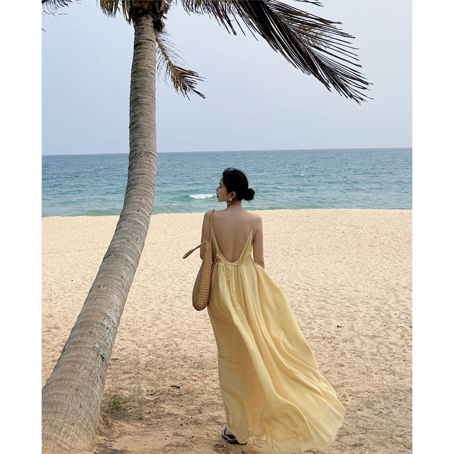三亚旅行穿搭衣服吊带露背洋装夏显瘦拍照海边度假沙滩裙亲子装