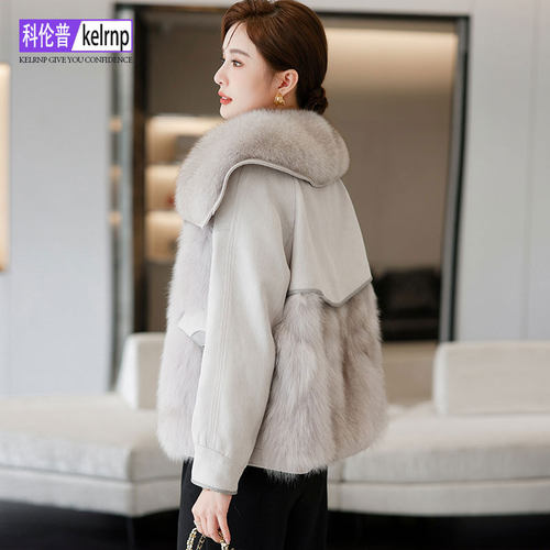 进口狐狸毛领保暖白鸭羽绒外套女
