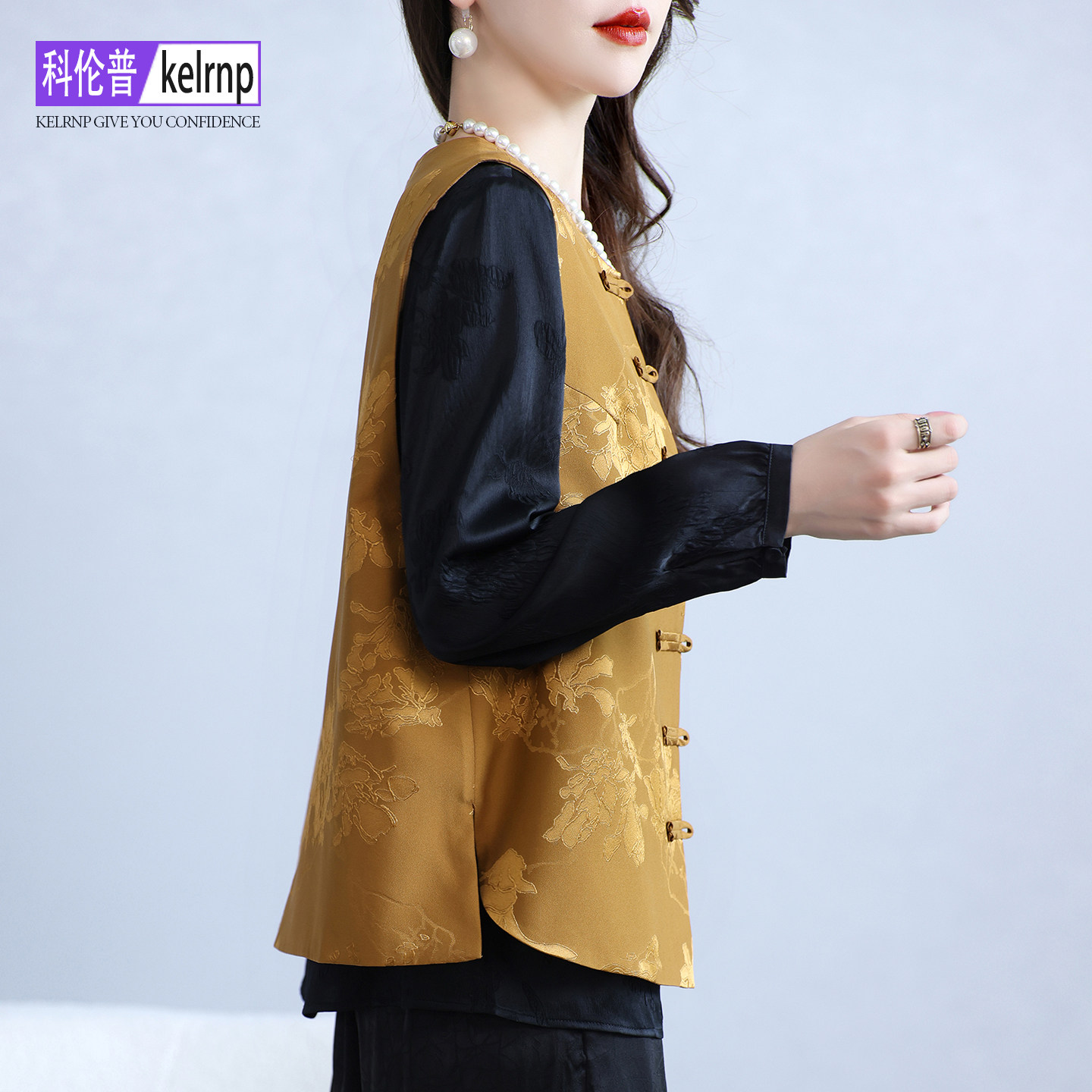 重磅真丝马夹女2026秋新坎肩奢华大牌印花提花桑蚕丝中式国风马甲