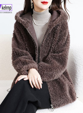 羊剪绒大衣女2025冬新短款连帽原创休闲海宁羔羊毛毛颗粒皮草外套