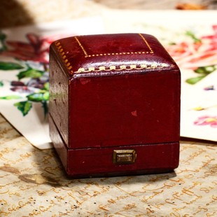 【精灵西洋收藏】古董首饰盒维多利亚时期老皮革烫金黄铜扣戒指盒