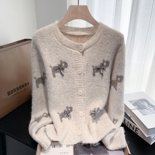 甜美杏色蝴蝶结可爱小狗毛衣外套女秋冬减龄小众针织开衫 2025新款