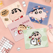 高颜值蜡笔小新鼠标垫定制女生桌垫可爱创意锁边办公室电脑键盘垫
