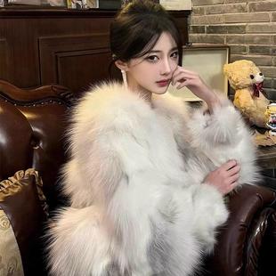 托卡十字狐狸毛皮草外套2025新款爆款小香风名媛渐变短款毛毛外套