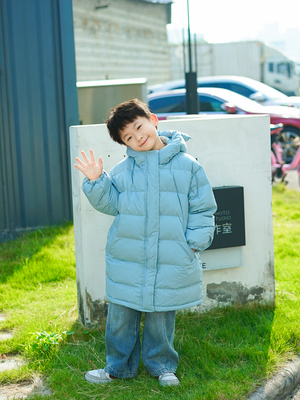 郑猪宝儿童羽绒服2025冬季新款男童中长款连帽白鸭绒外套杜邦三防