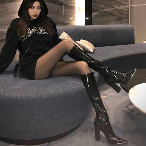 配裙子靴子显瘦长靴高跟漆皮