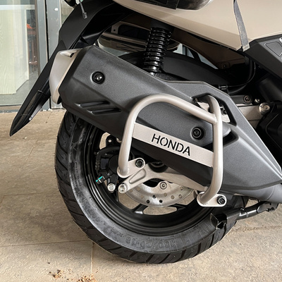 适用本田nwt150排气保护杠