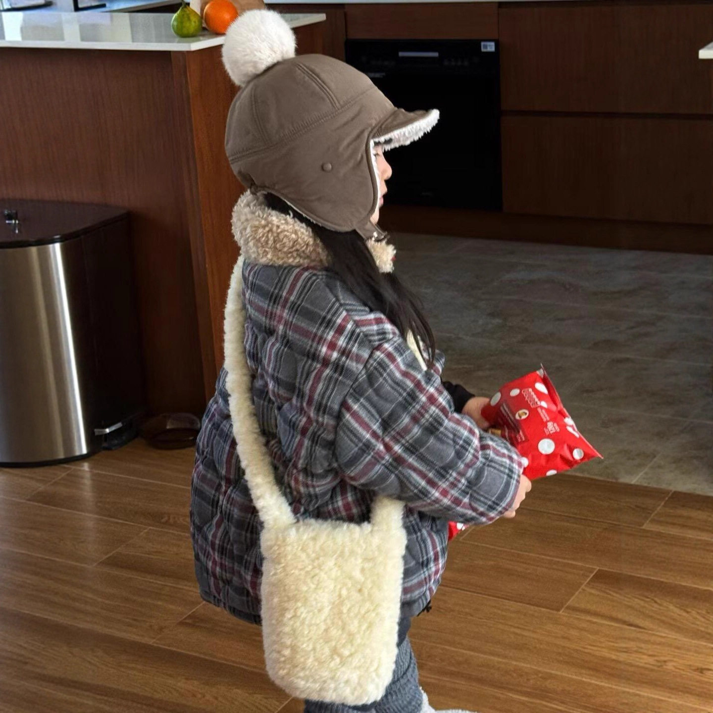 女童冬季双面穿棉服2025新款儿童格子两面穿简约百搭毛领外套上衣