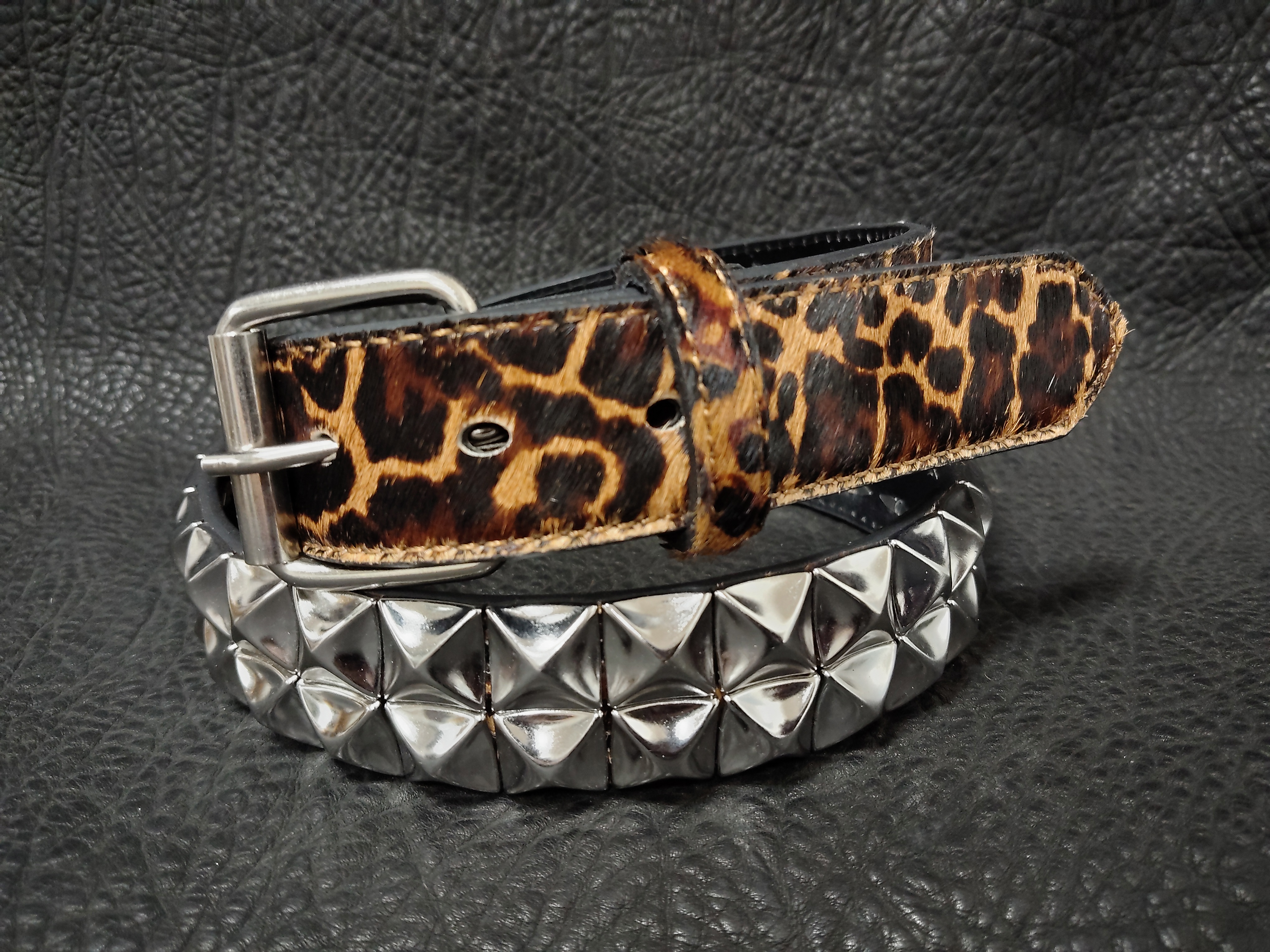 虎斑纹马毛印花双排鼓包爪钉硬核朋克机车摇滚真皮腰带3.3厘米宽
