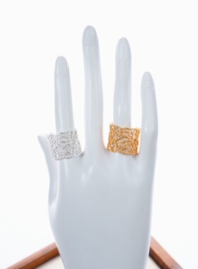 小众新款轻复古宫廷风镂空金银戒指轻奢高级感浪漫优雅气质百搭