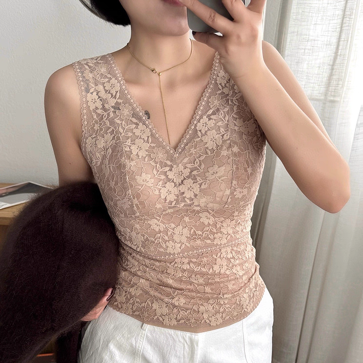 5588法式蕾丝性感V领羊绒磨毛保暖背心女固定杯打底背心内搭上衣