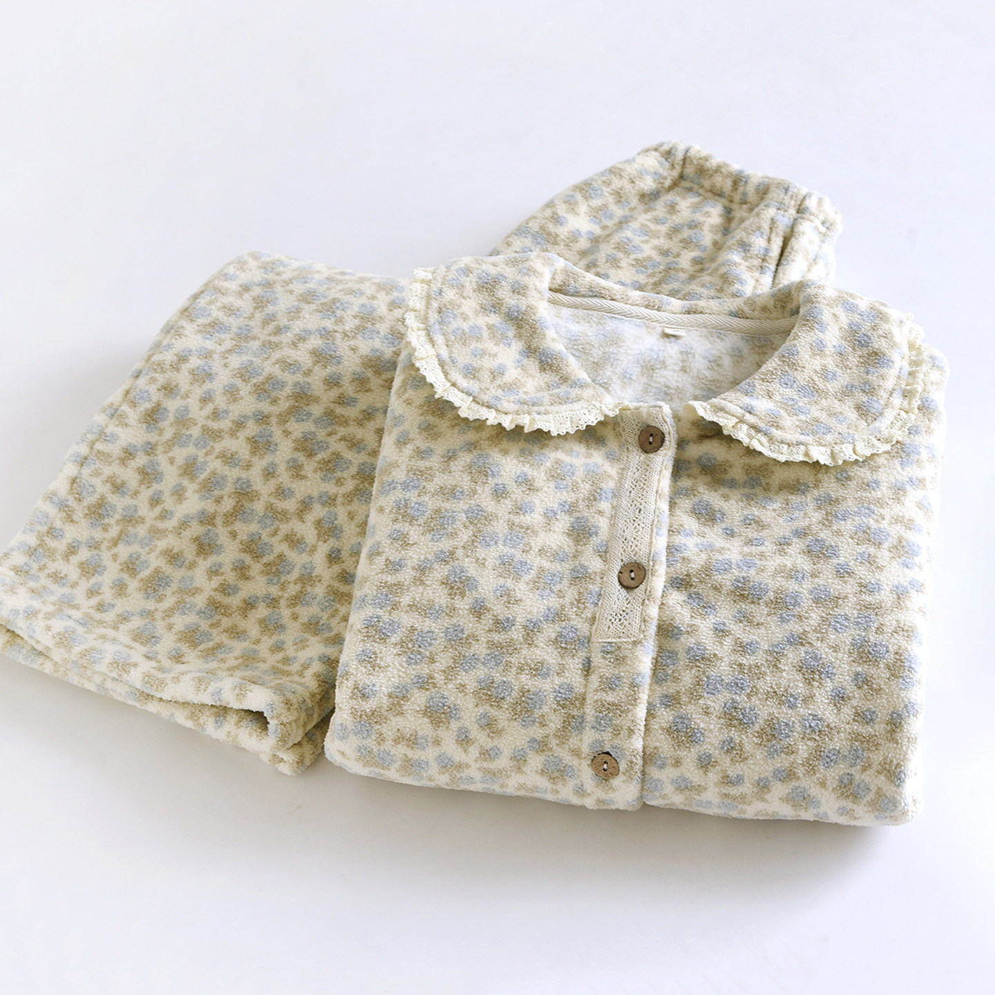 新款日系碎花法兰绒睡衣女冬季甜美花边娃娃领加厚保暖居家服套装