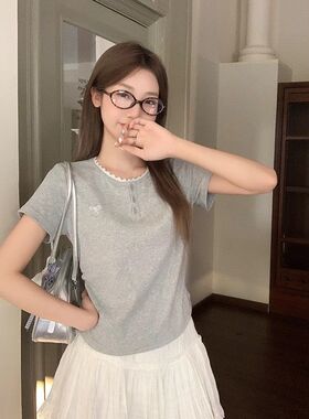 甜美休闲灰色蝴蝶结刺绣短袖T恤女装夏季蕾丝花边修身正肩上衣