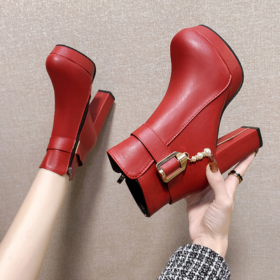 大码42冬季棉靴小个子马丁靴女粗跟超高跟红色短靴漆皮拉链小码32