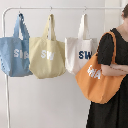 东大门厚实短肩带swa唐糖包袋