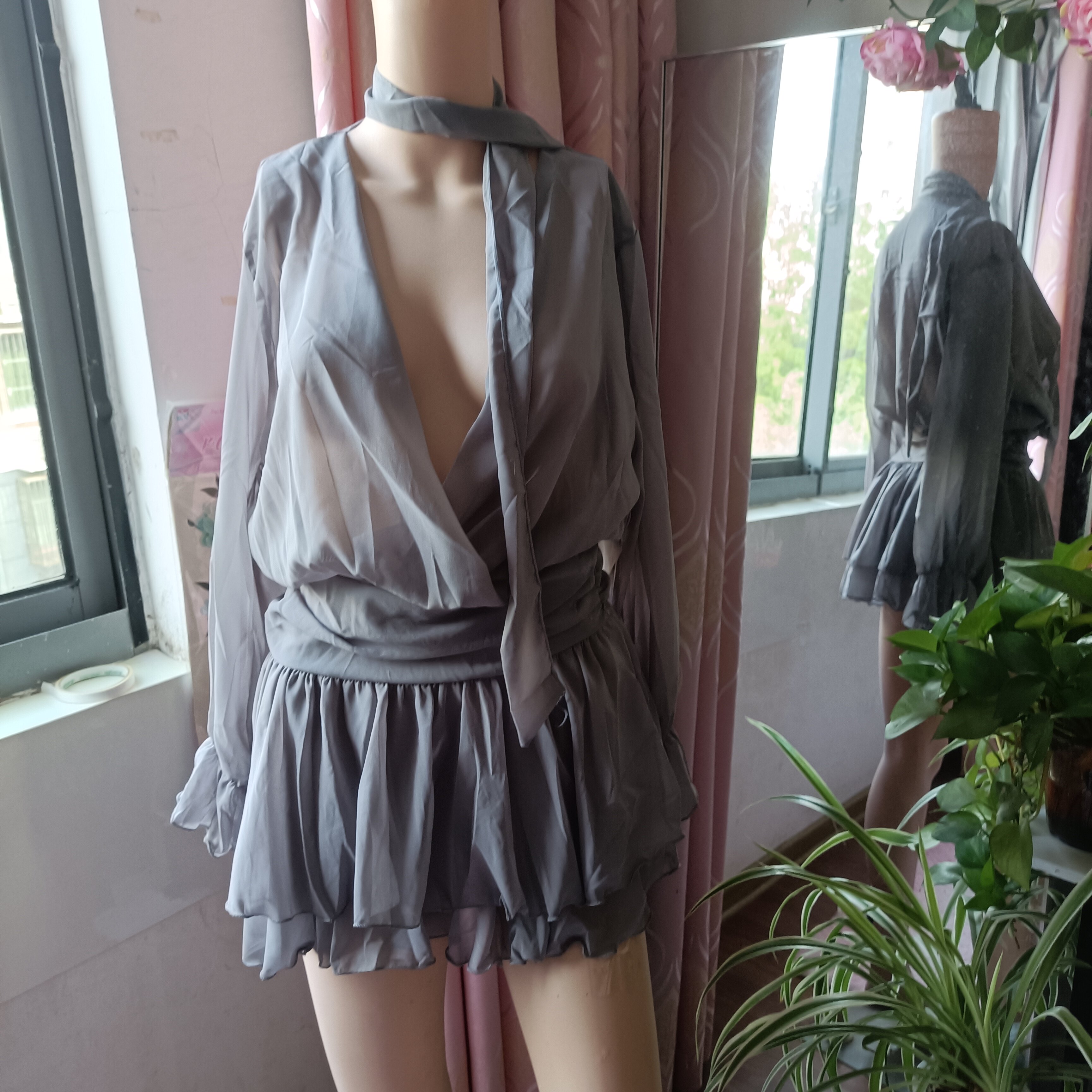 夜店性感连衣裙低胸飘带长袖夜场KTV会所遮肚显瘦a字短裙技师工衣