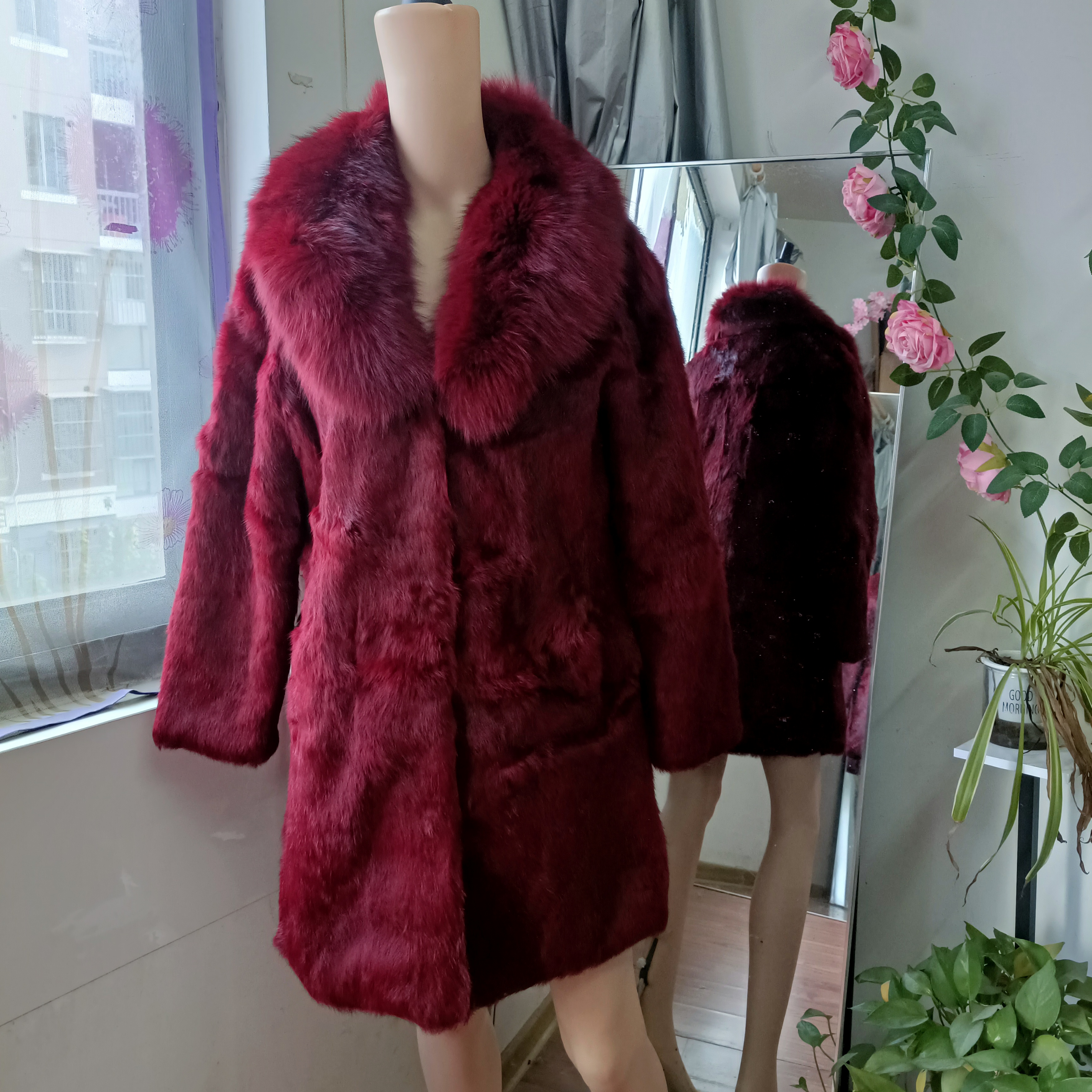 2025冬整皮兔毛皮草外套女中老年皮毛一体妈妈装狐狸毛领皮毛大衣