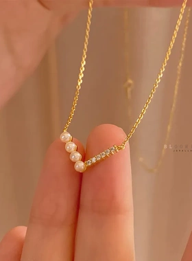 项链V字珍珠项链女S925纯银轻奢高级感简约设计ins百搭锁骨链吊坠