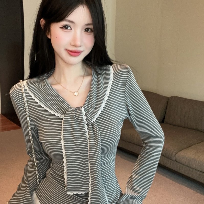 实拍实价  甜美海军领秋冬别致减龄显瘦上衣条纹花边上衣