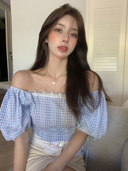 Real auction real price 2021 summer Korean temperament French Plaid Shirt one line shoulder wear short pure desire wind top