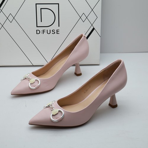 D:FUSE/迪芙斯撤柜春季羊皮浅口搭扣中跟通勤一脚蹬尖头女单鞋潮