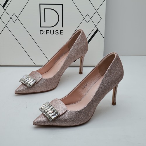 D:FUSE/迪芙斯撤柜春亮片浅口舒适高跟通勤蝴蝶结尖头水钻女单鞋