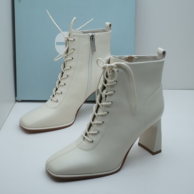 Comely康莉撤柜断码秋季真皮时装靴圆头粗高跟后拉链短靴女马丁靴