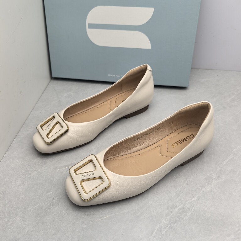 comely/康莉断码撤柜秋时浅口单鞋