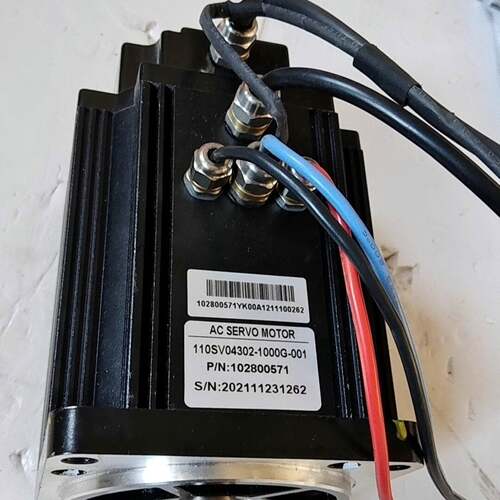 可维修交流伺服电机AC SERVO MOTOR，型号为 11议价