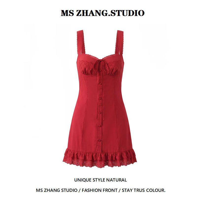 法式蕾丝花边红色吊带裙女26春季设计感绑带收腰度假风气质连衣裙