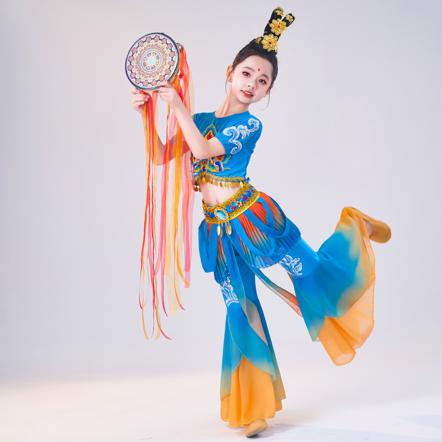 女童新款敦煌舞蹈服飞天乐鼓古典舞演出服西域风情反弹琵琶表演服