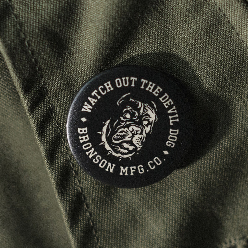 恶犬BRONSON 周边 PIN BOTTON WATCH THE DOG!! 大头针徽章纽扣
