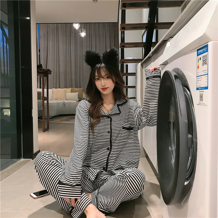 Real price can wear simple casual loose Lapel cardigan Striped Pajamas home suit