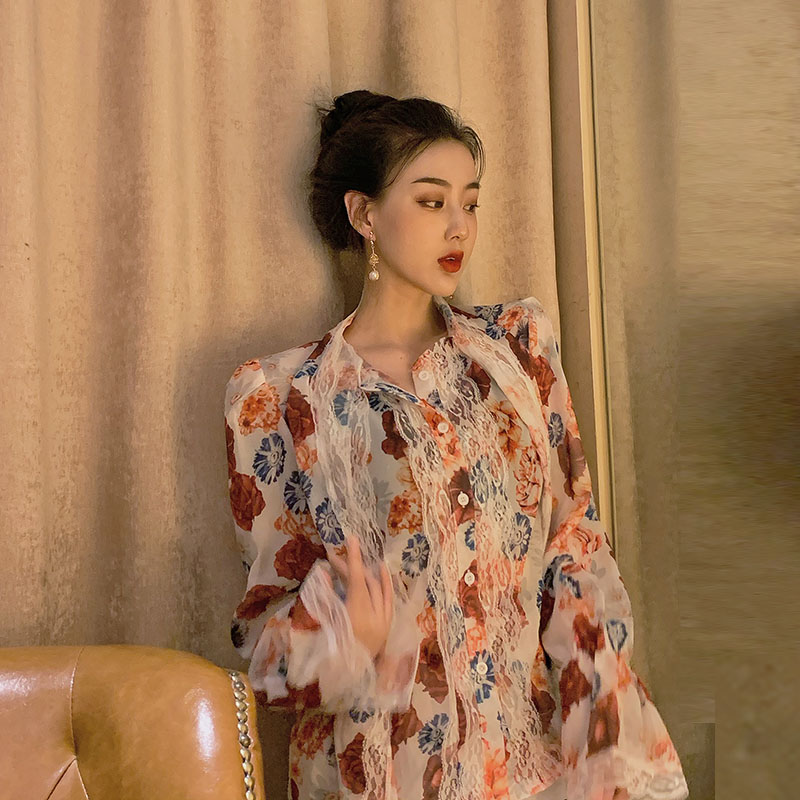 Real shot real price French retro court style small lace lace lace up bow shirt