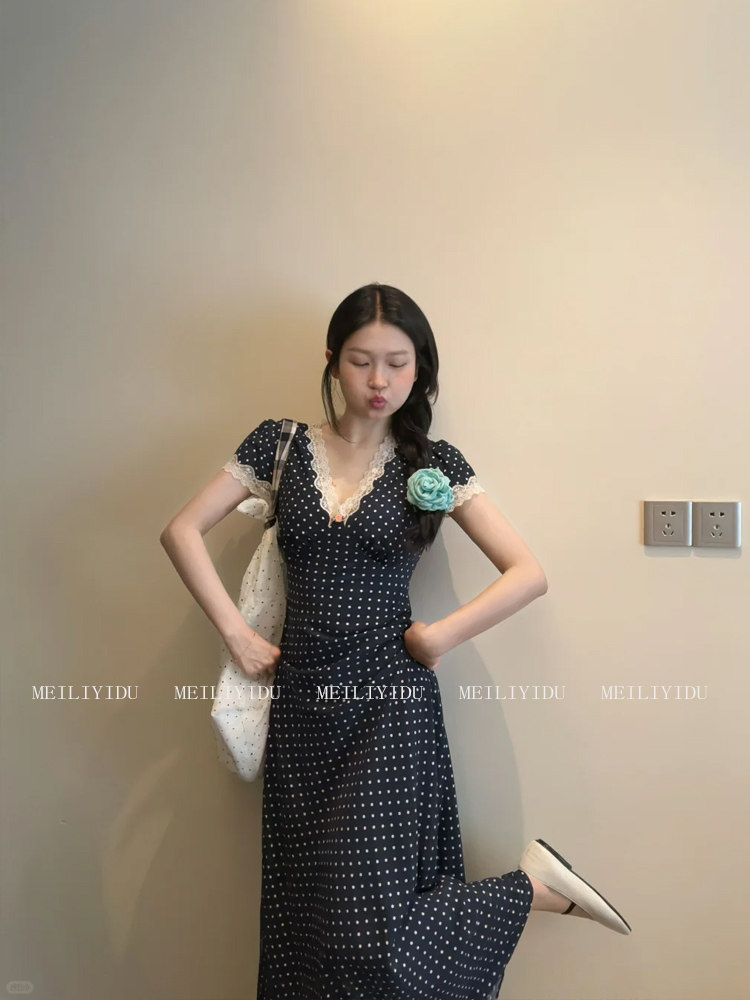 OMG! French Chic Plus Size Polka Dot Dress Find – So Flattering! - Product image 2