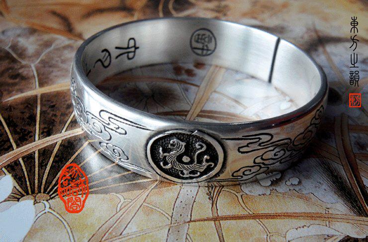 传统珠宝玉石加工定制-浮雕手镯-四灵神兽-许字珍品