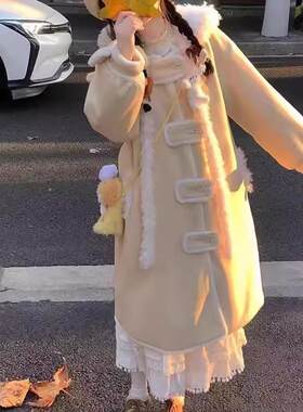 jk制服奶黄色牛角扣毛呢外套