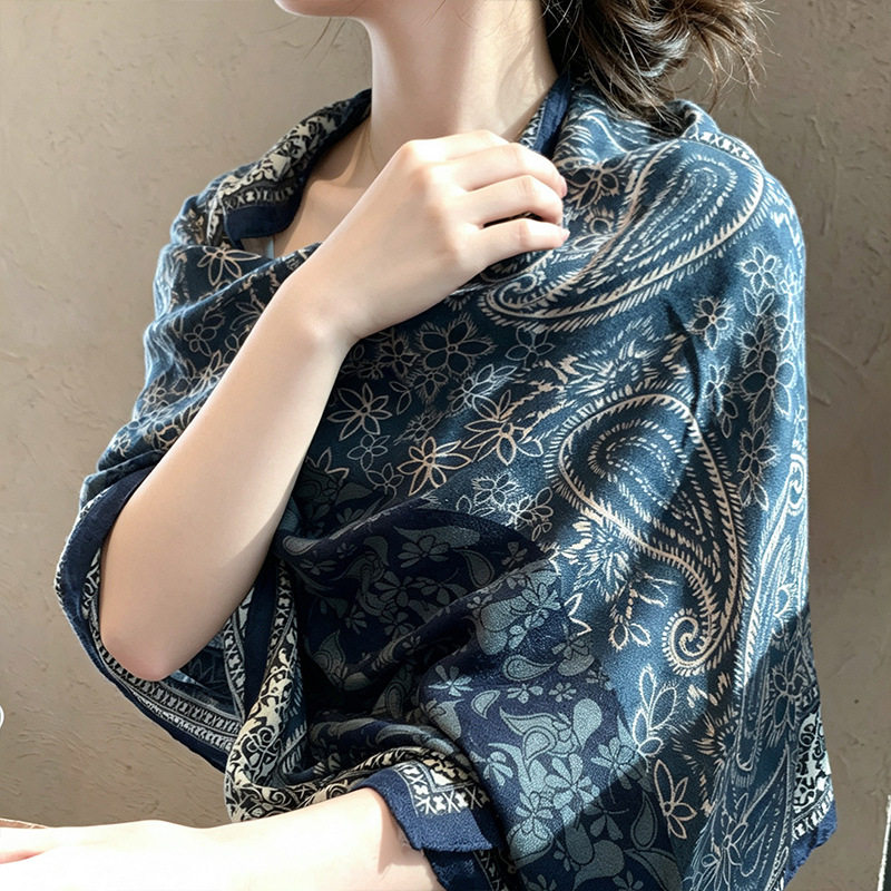 夏季薄款复古柔软披肩丝巾