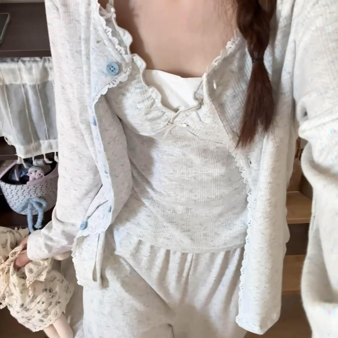 侘町2025新款浅色蓝碎花三件套长裤含胸垫睡衣女可外穿家居服套装